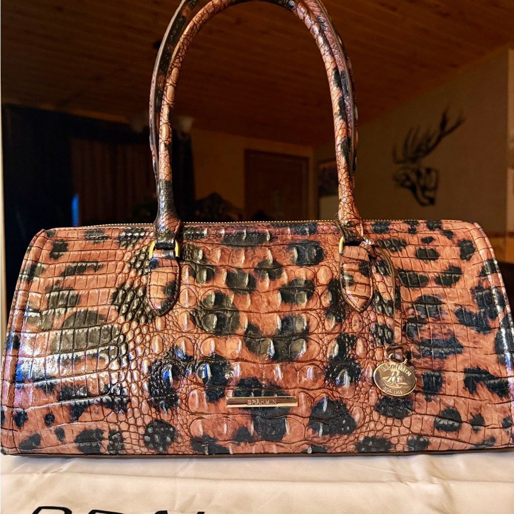 Brahmin Golden lynx Sophia nwt Croc-Embossed Shoulder Bag 🤩